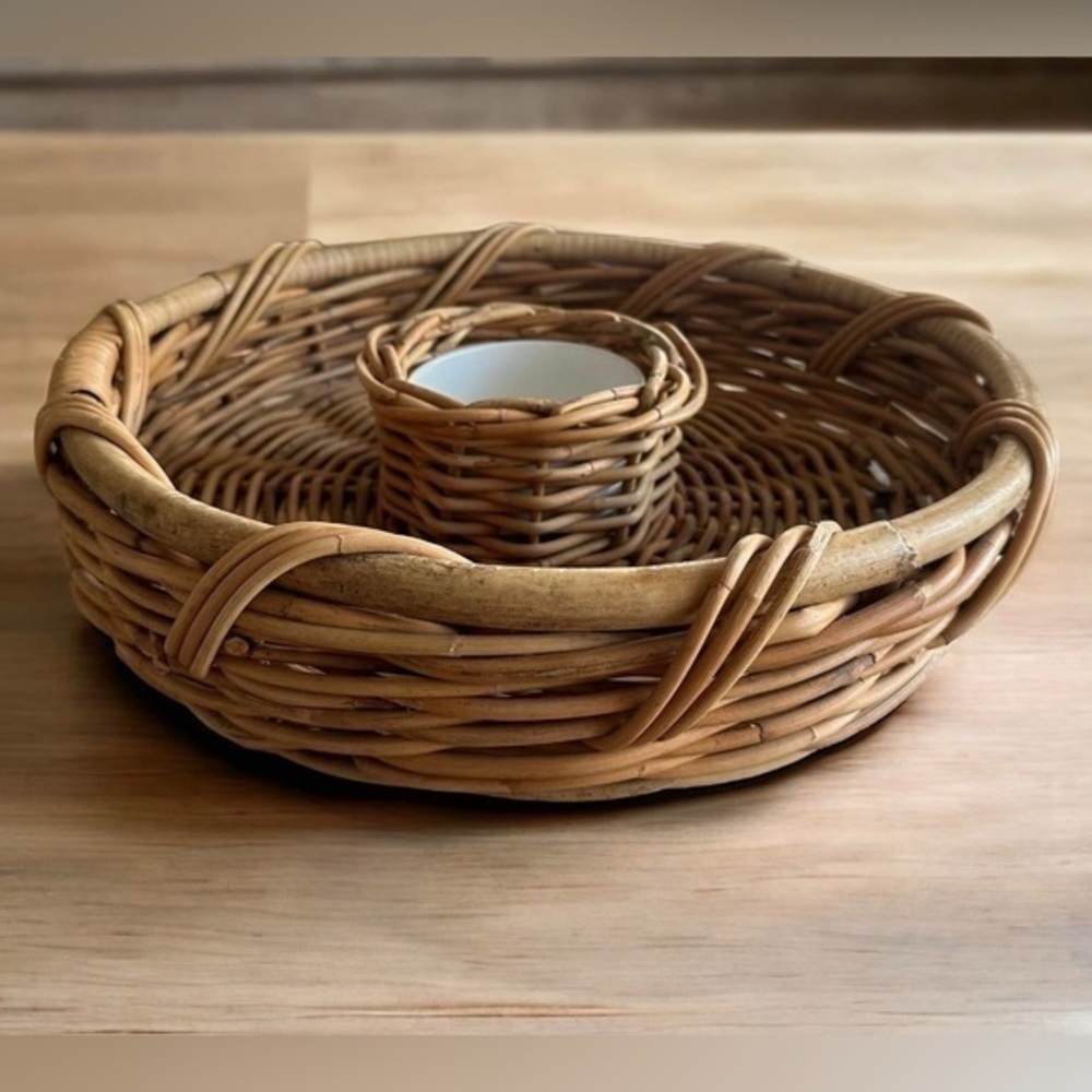 Vintage MCM rattan wicker woven chip and dip tray 15” in diameter and 4” tall
